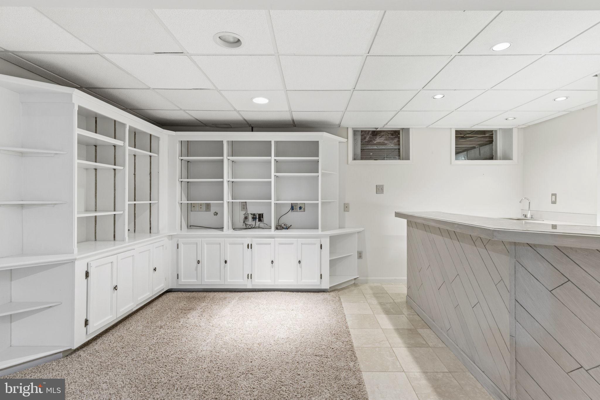 BROADVIEW - Residential