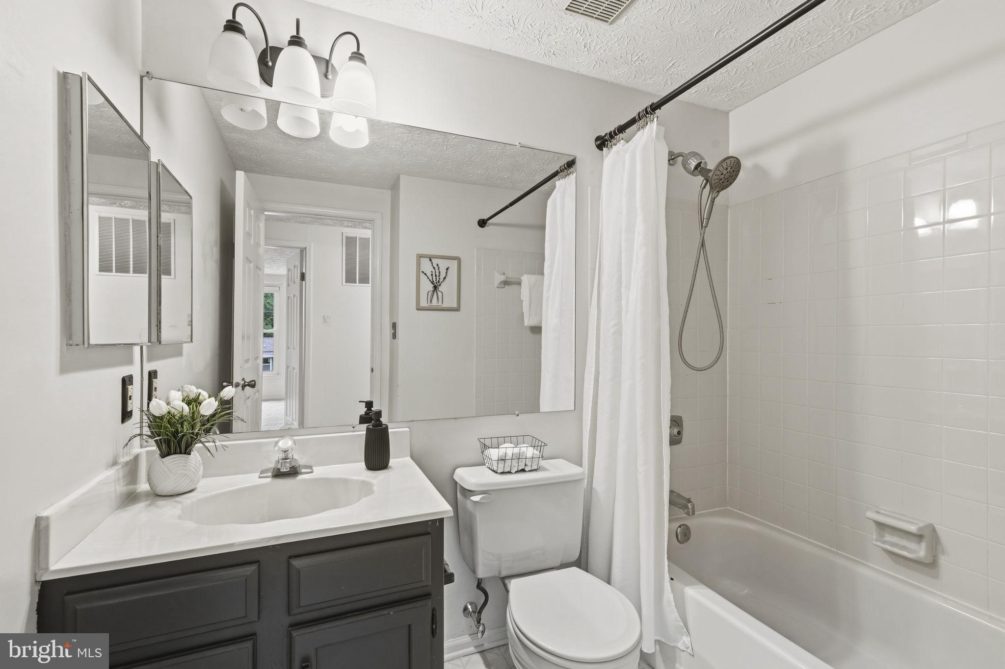 BROADVIEW - Residential