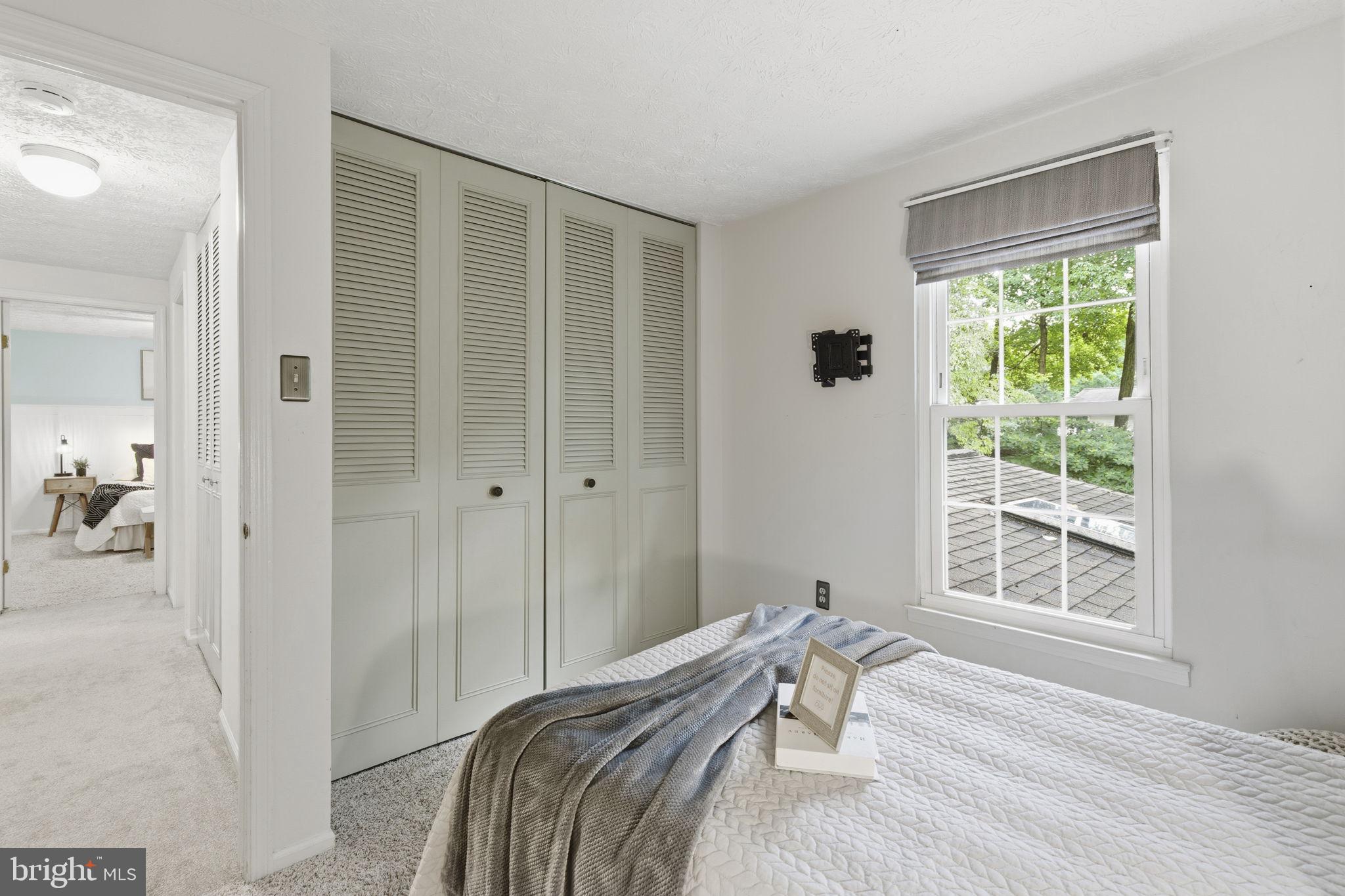BROADVIEW - Residential