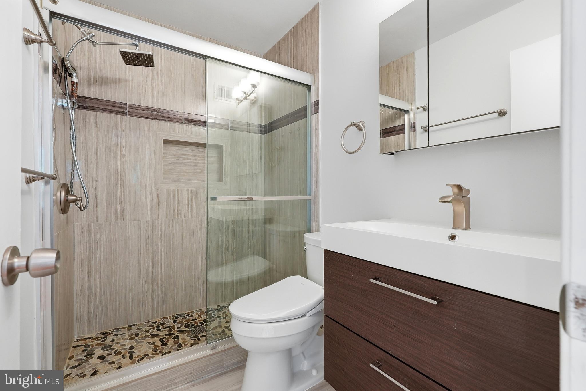 ROCKSHIRE TOWNHOMES - Residential