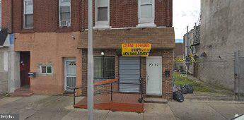 PORT RICHMOND - Residential Lease