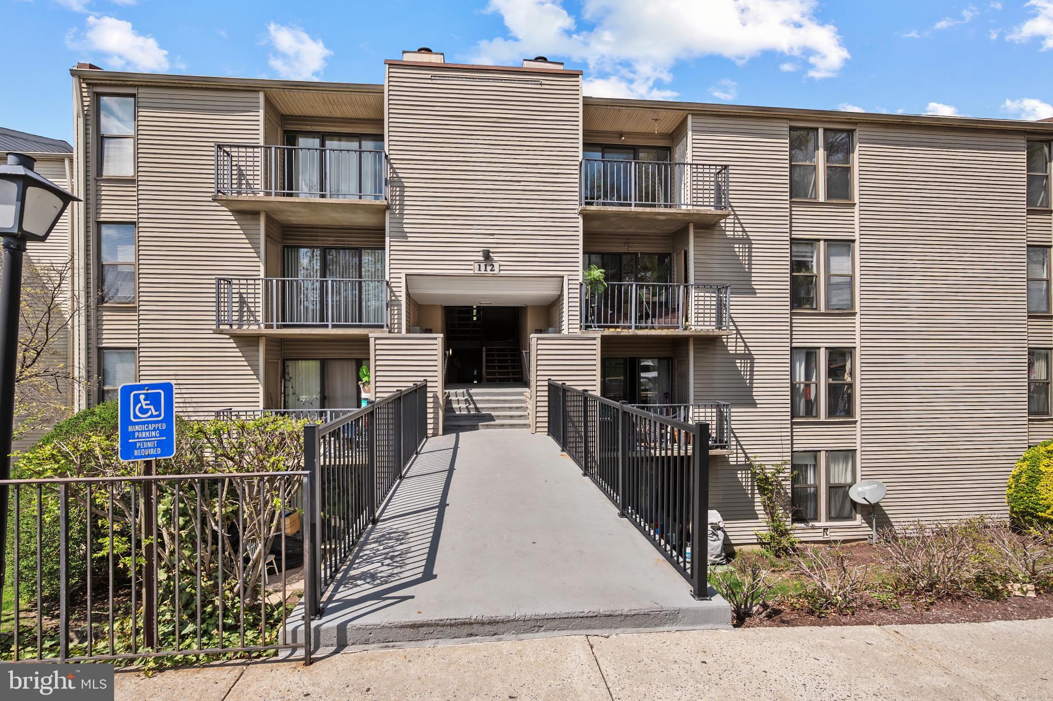 BACK AVAILABLE!!!!!!!! Buyers financing fell through. 

Penthouse Condo 3 miles from Shady Grove Metro. 

Walk into your spacious living room with luxury vinyl plank flooring & slider door to covered balcony. Kitchen with white custom cabinets with brushed nickel hardware, granite countertops, gas cooktop & stainless steel appliances. The kitchen opens to the living room making an open floor plan and is great for hosting. Separate dining room for formal gatherings or can be converted into an office. Den off of the living room with closet can be used as a kids' bedroom or a play space, or office. Spacious owners bedroom. The bathroom is  finished with a modern design of white custom ceramic tile, a glass shower door & an updated vanity. 

Great location close to Gaithersburg MARC station, Shady Grove Metro, I-270/I-370/ICC, shopping, restaurants & parks & much more. Community with swimming pool. Condo fee includes electric, gas, water & sewer.