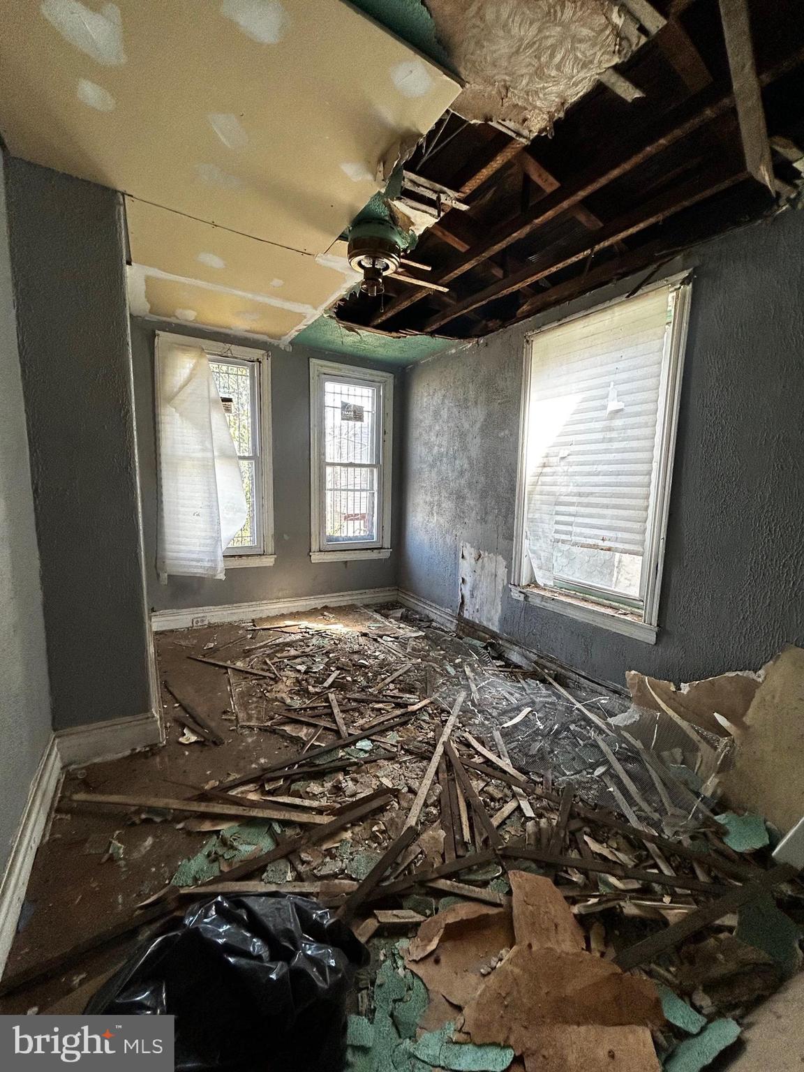 STRAWBERRY MANSION - Residential