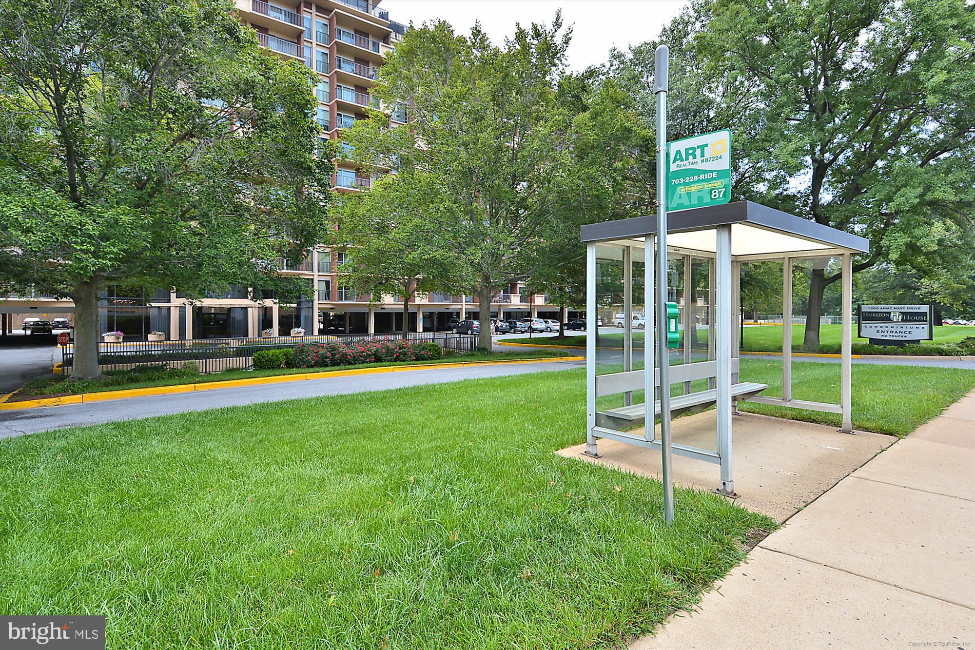 HORIZON HOUSE - Residential Lease
