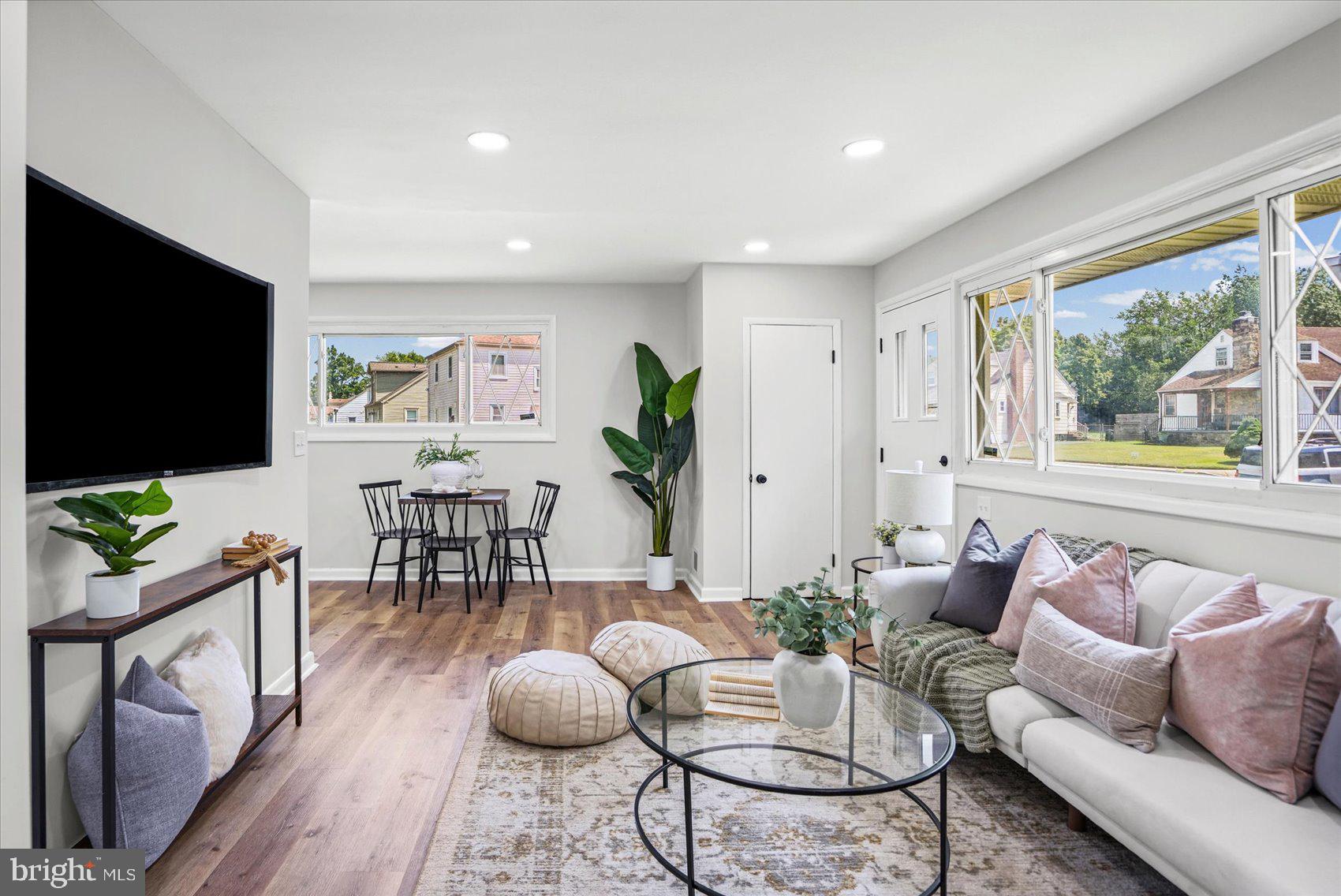 BROAD ACRES - Residential