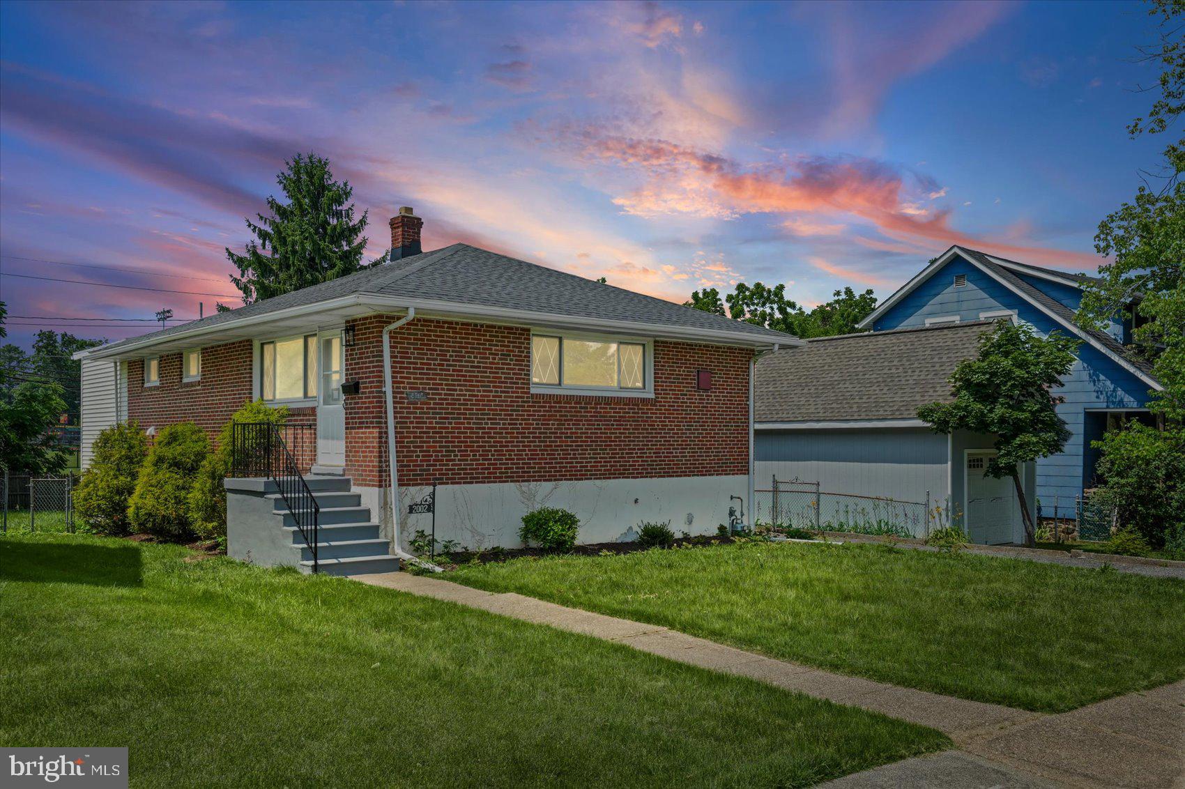 BROAD ACRES - Residential