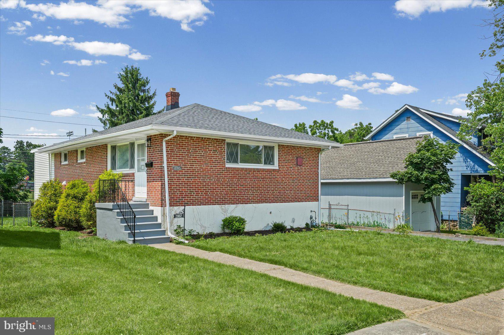 BROAD ACRES - Residential