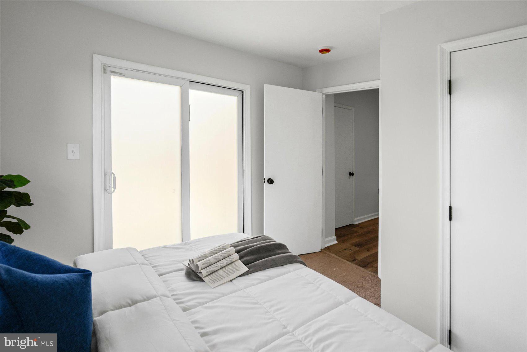 BROAD ACRES - Residential