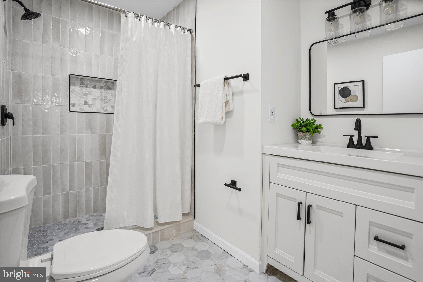 BROAD ACRES - Residential