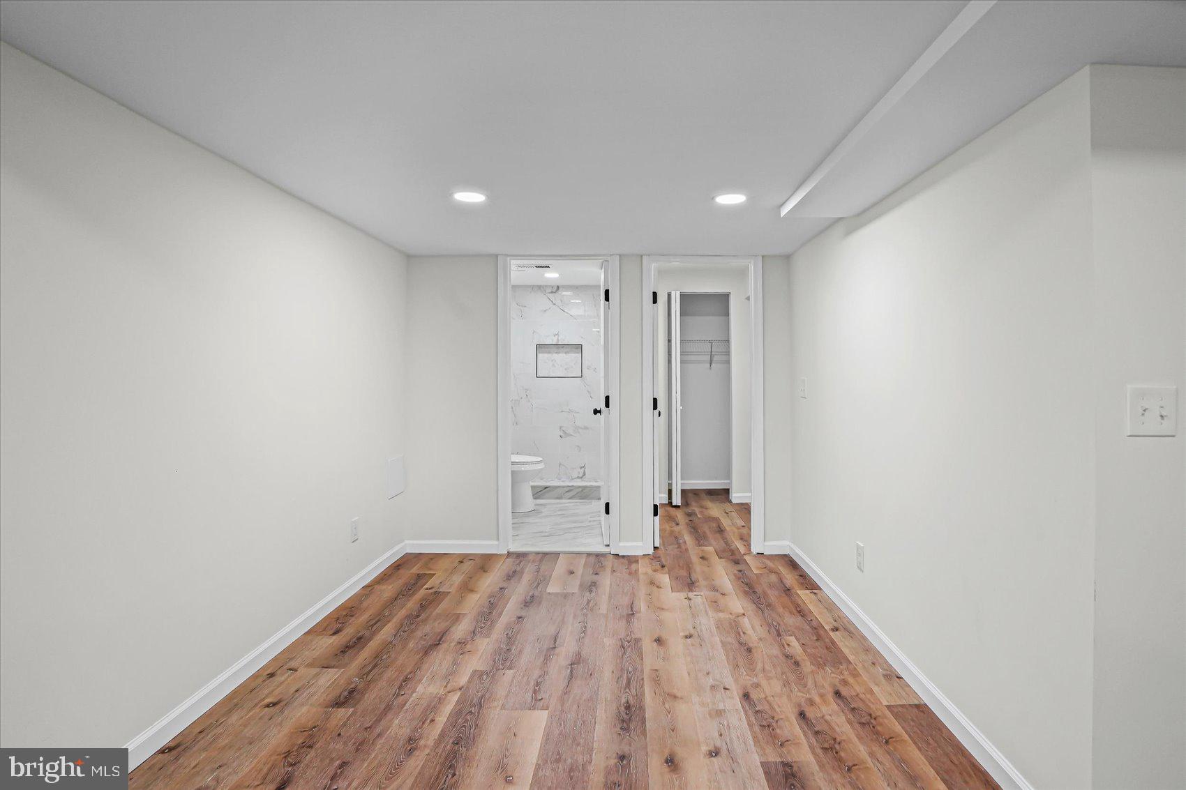 BROAD ACRES - Residential