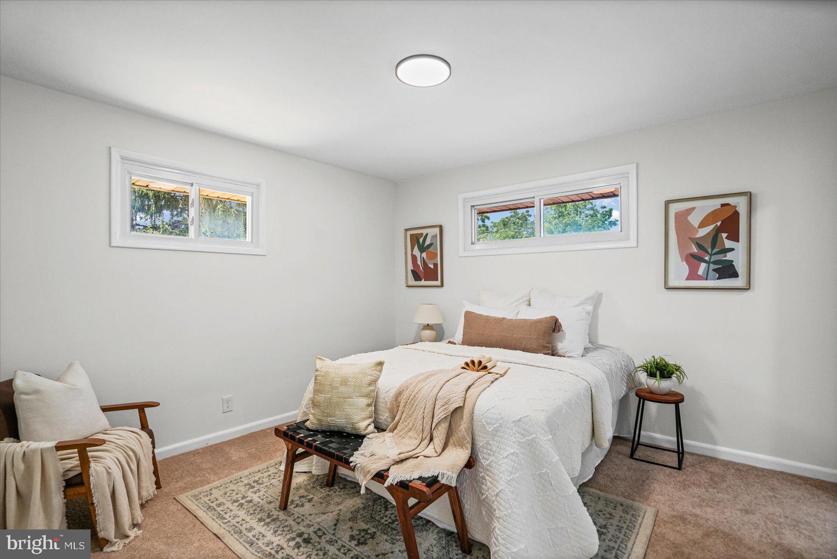 BROAD ACRES - Residential