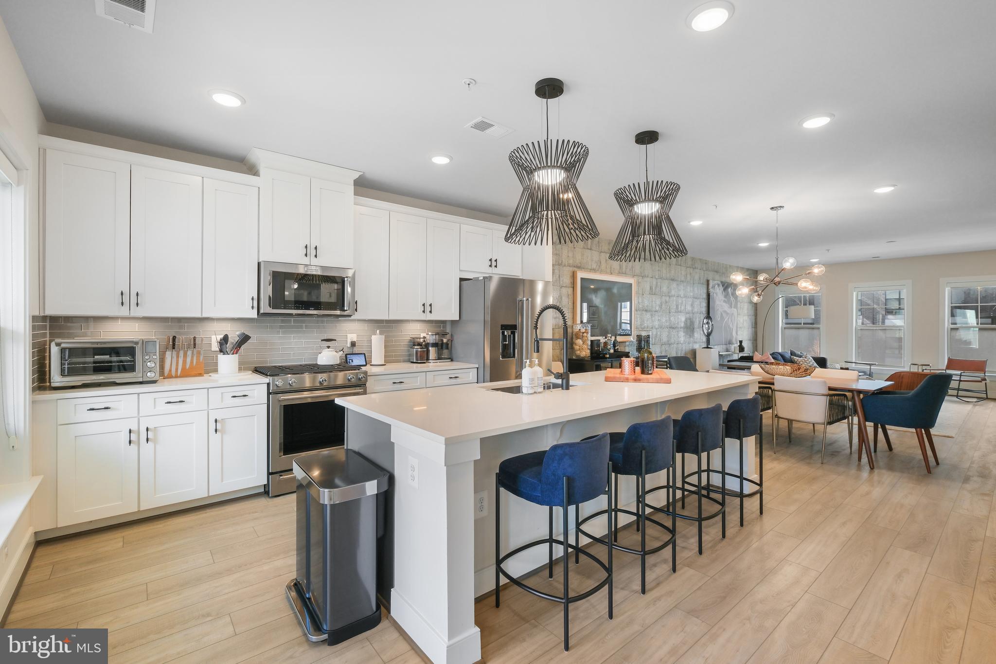 CROWN - Residential