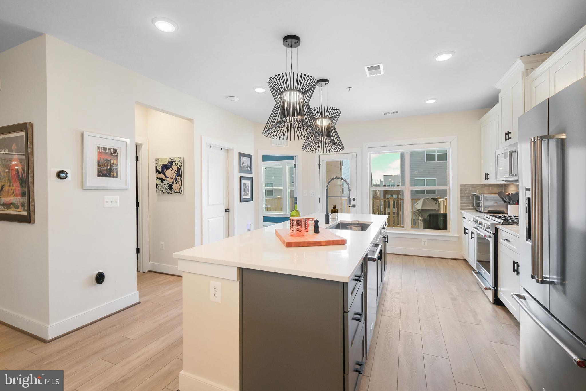 CROWN - Residential