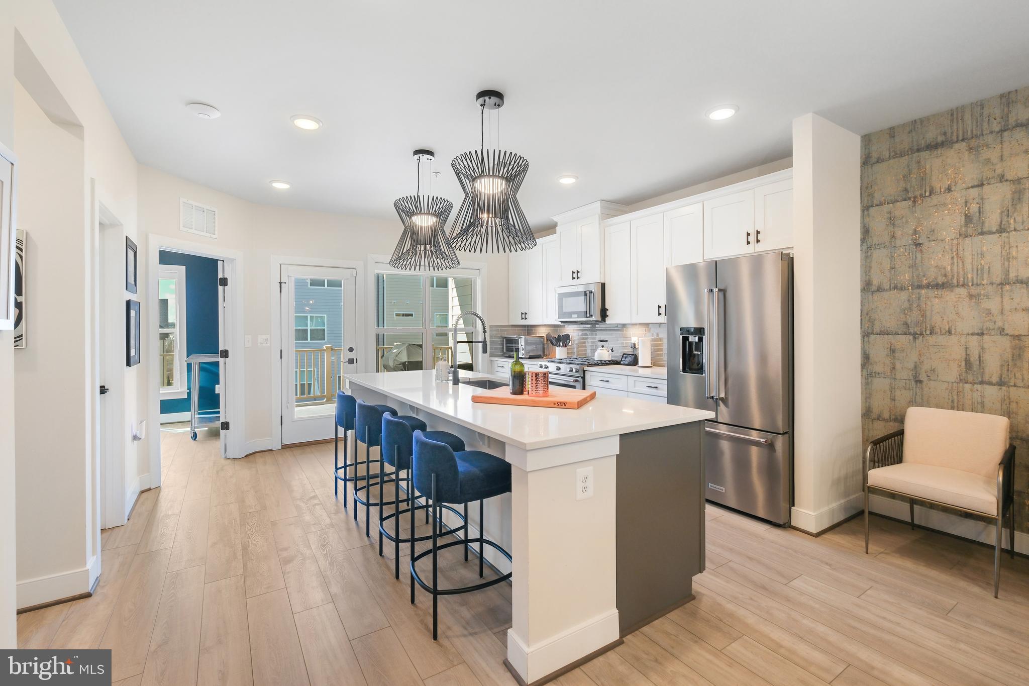 CROWN - Residential