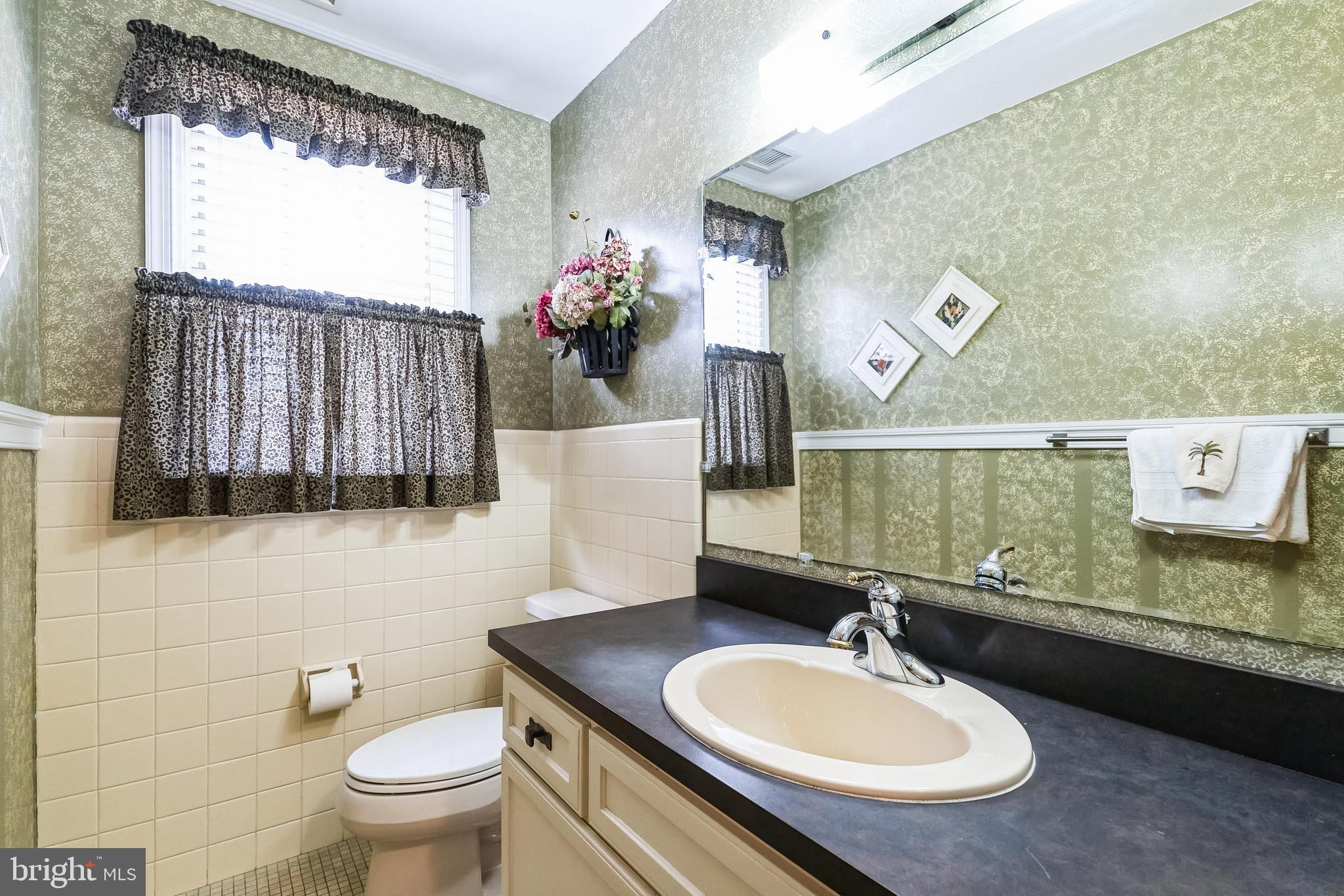 NEWTOWN SQ - Residential
