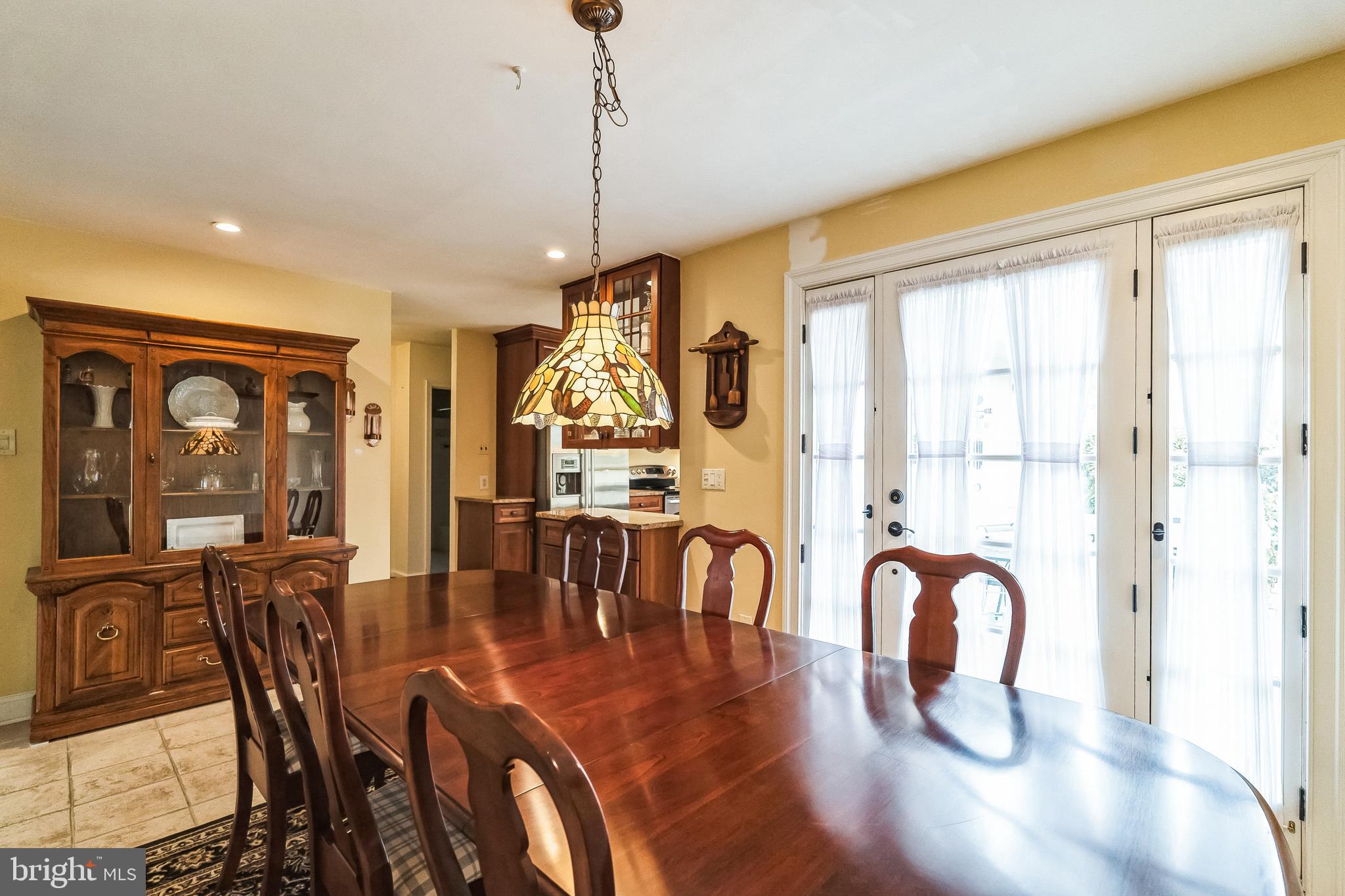 NEWTOWN SQ - Residential