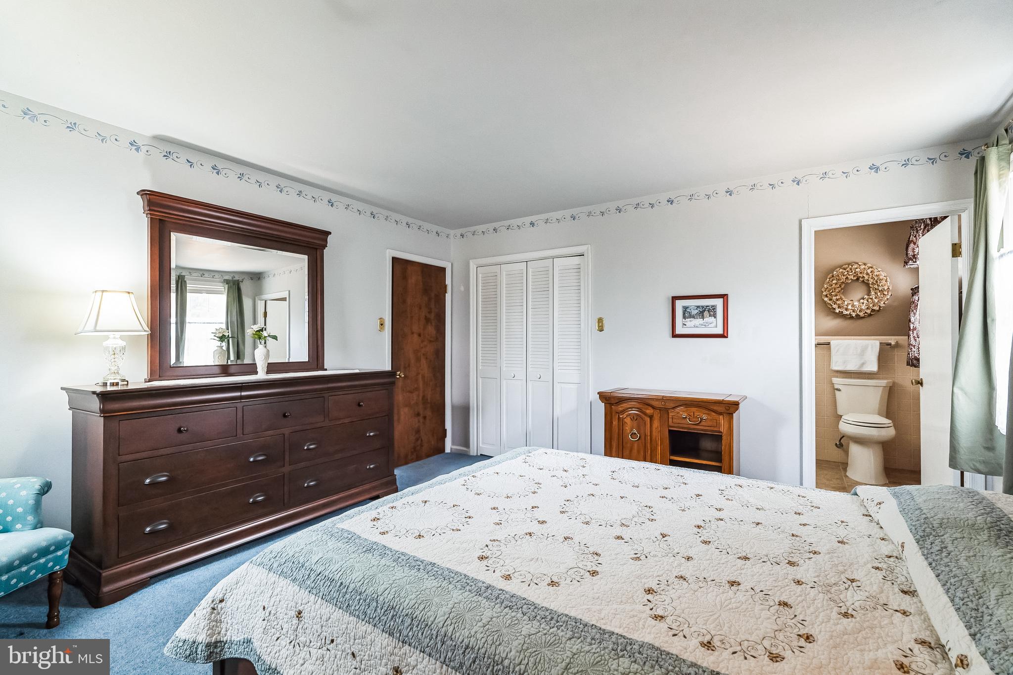 NEWTOWN SQ - Residential