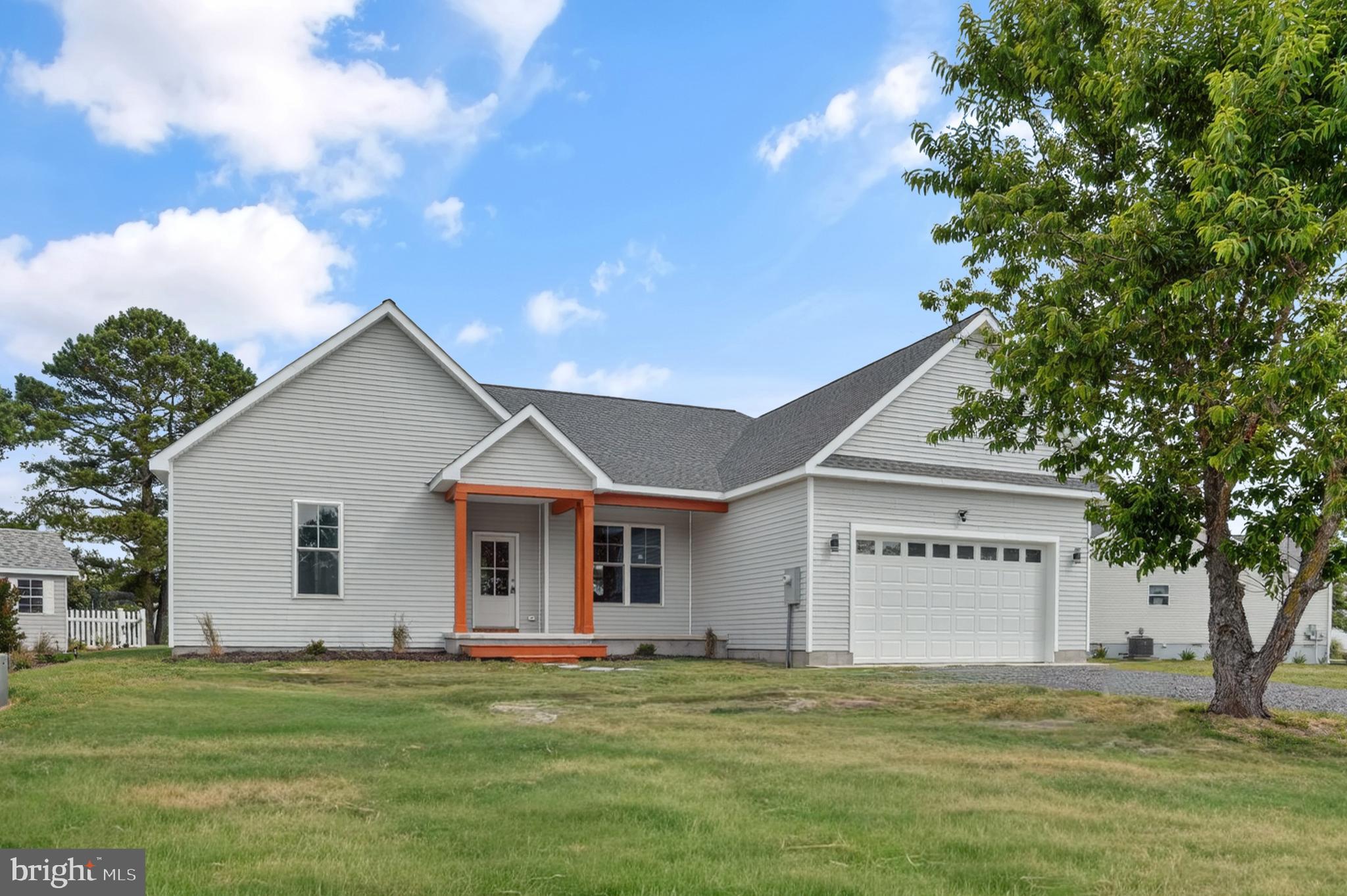 CAPTAIN'S COVE - Residential