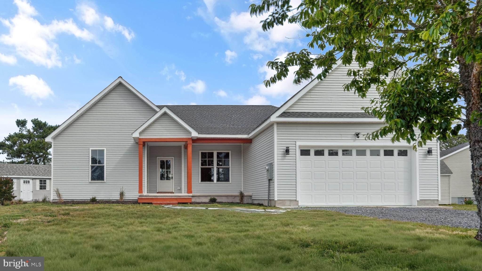 CAPTAIN'S COVE - Residential