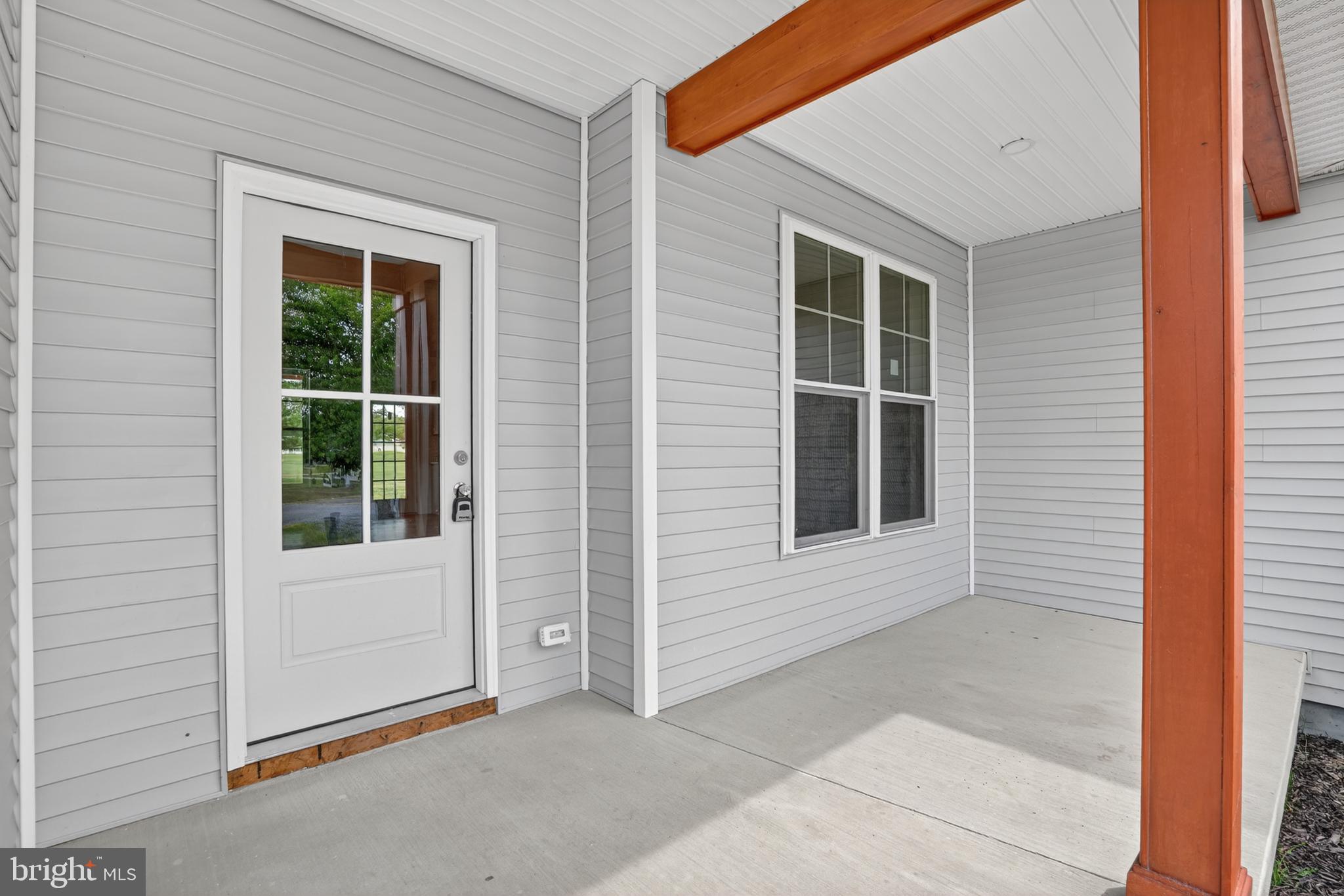 CAPTAIN'S COVE - Residential