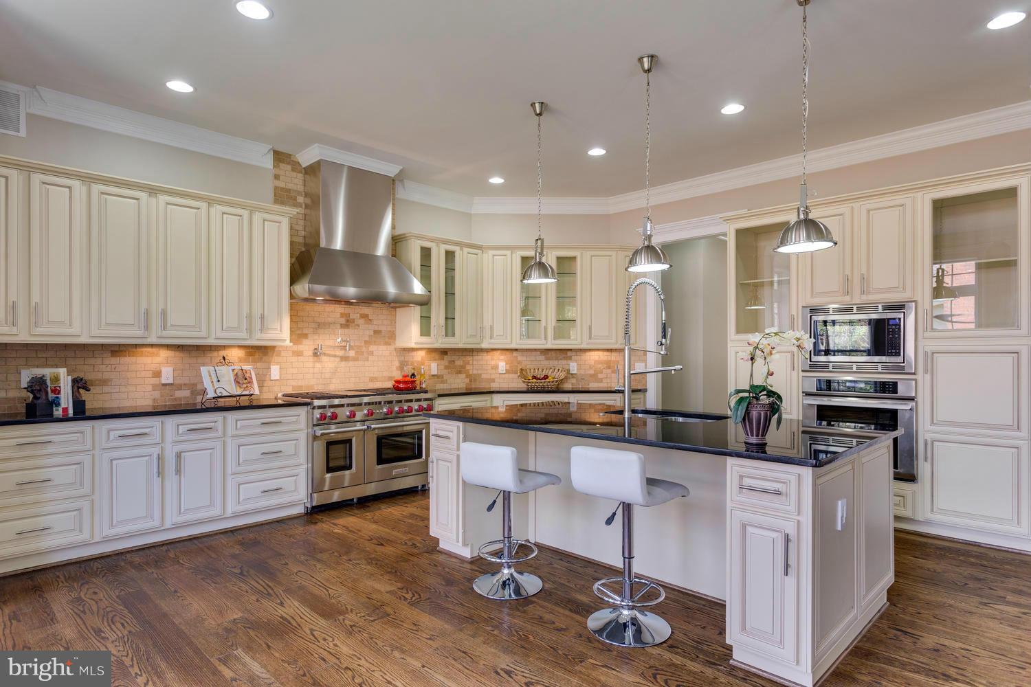 BROYHILL LANGLEY ESTATES - Residential