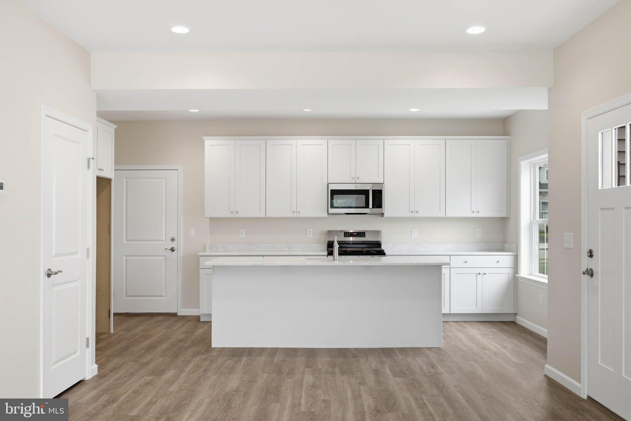 SOUTHERN VILLAGE - Residential