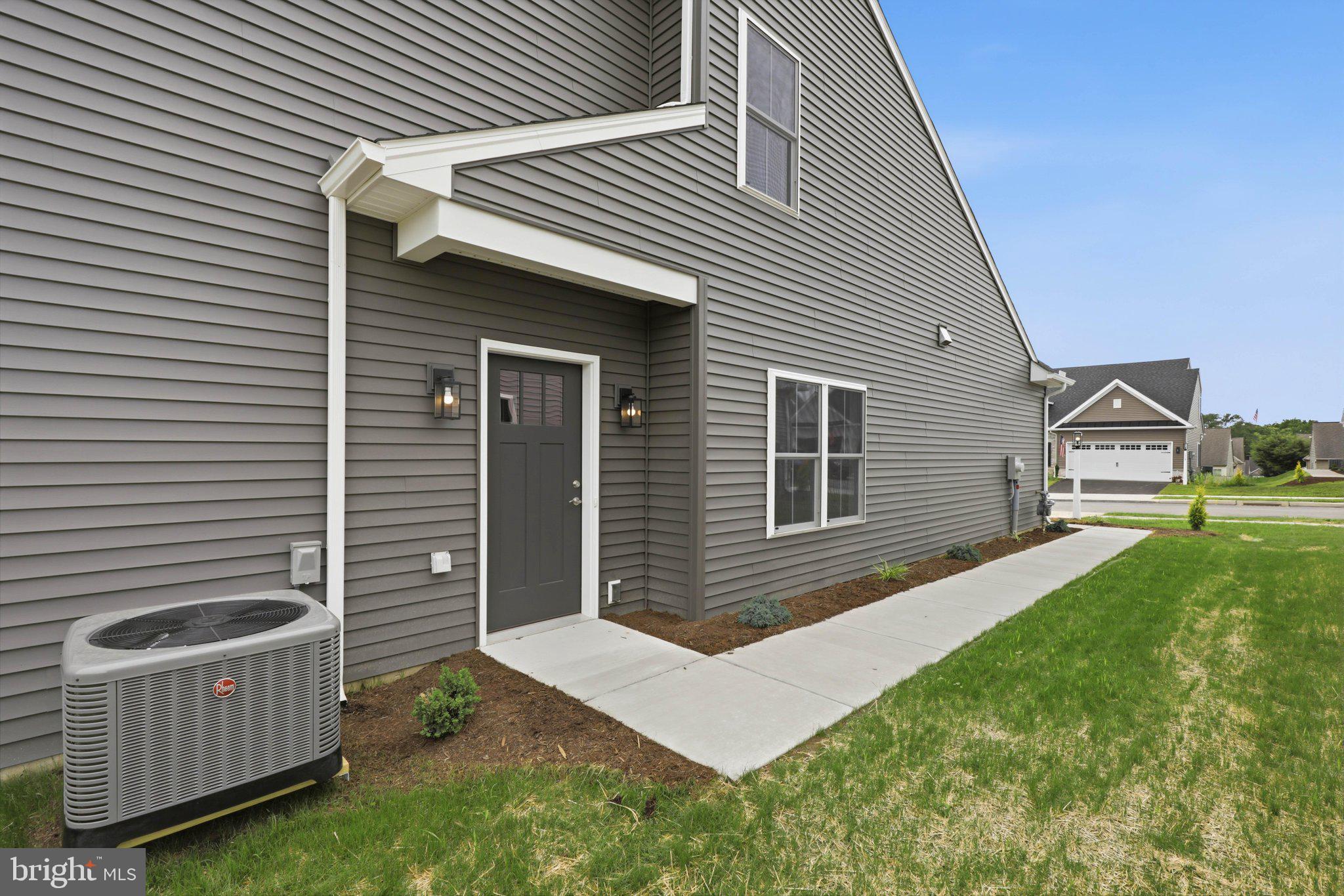SOUTHERN VILLAGE - Residential