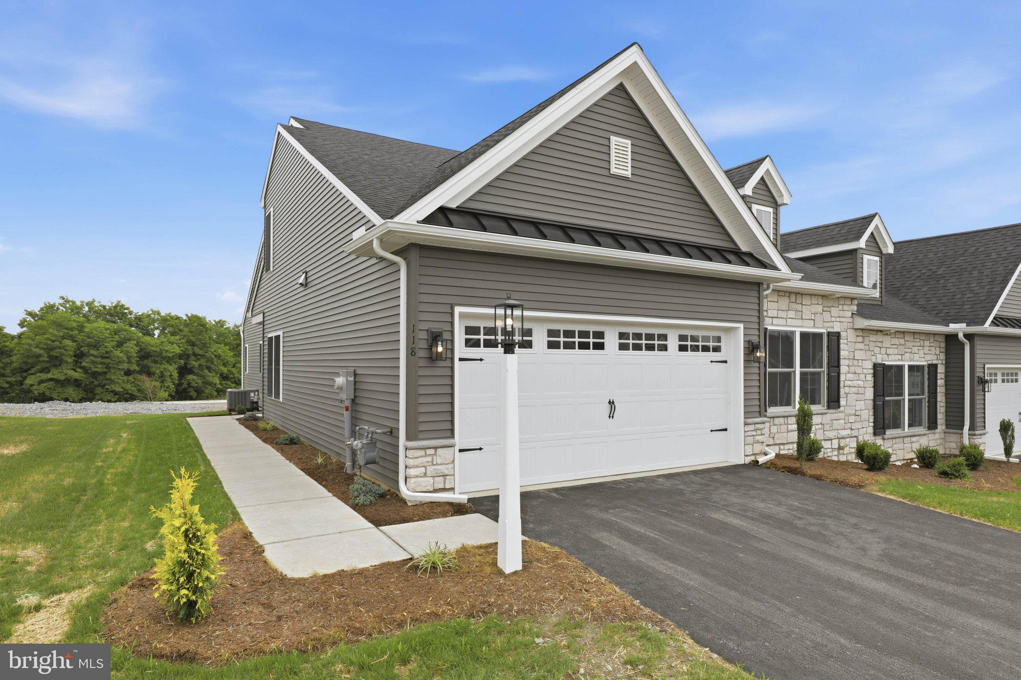 SOUTHERN VILLAGE - Residential
