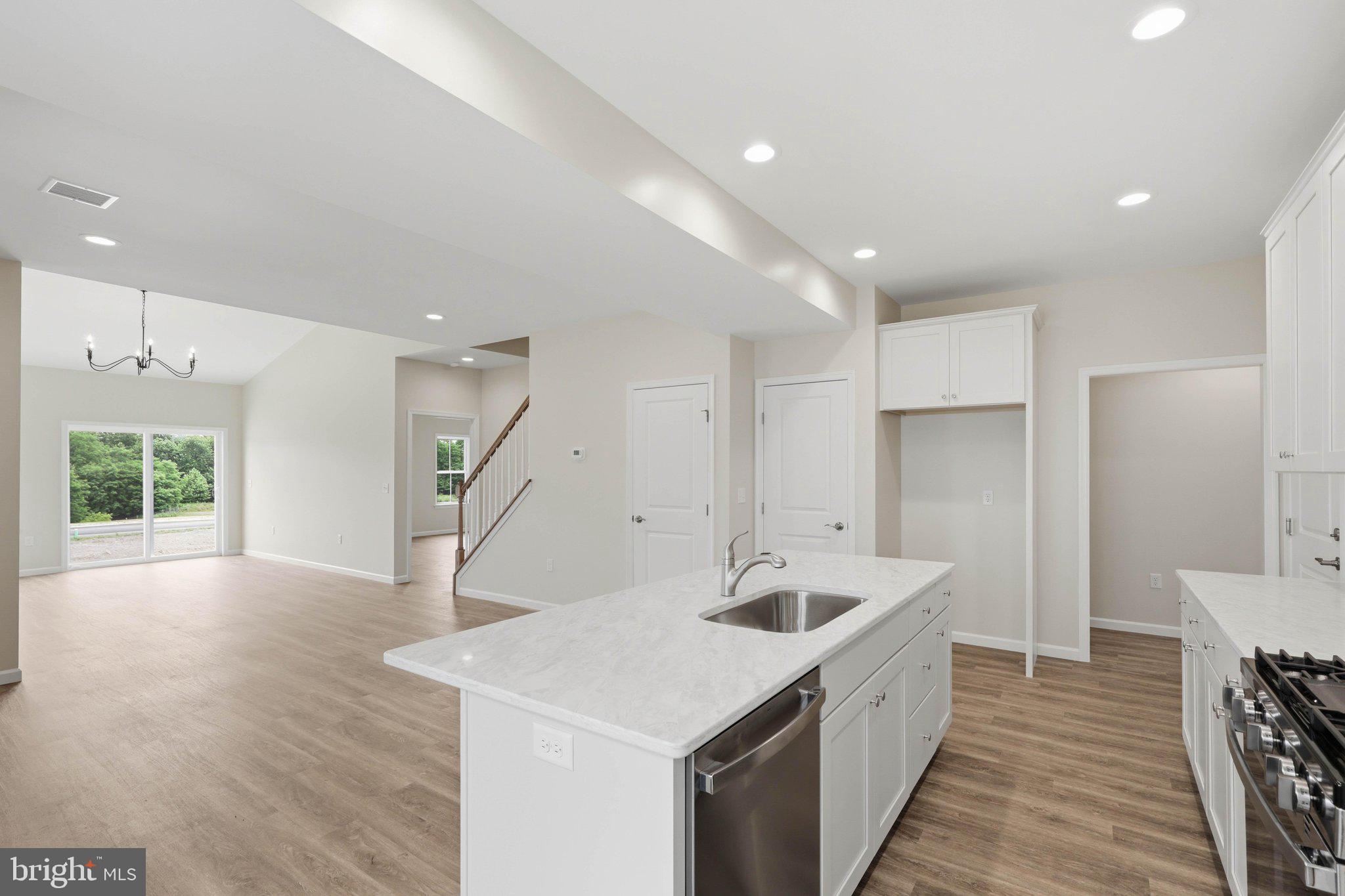 SOUTHERN VILLAGE - Residential