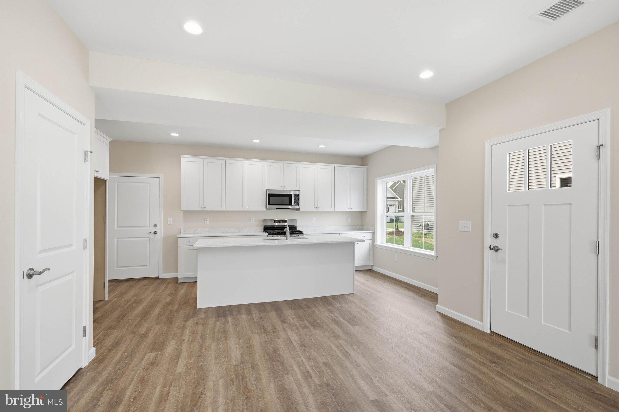 SOUTHERN VILLAGE - Residential