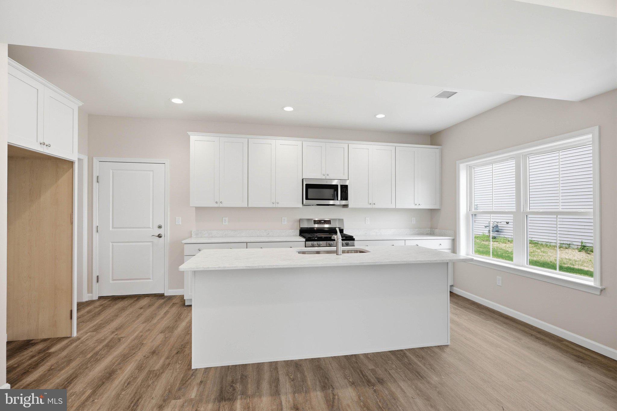 SOUTHERN VILLAGE - Residential