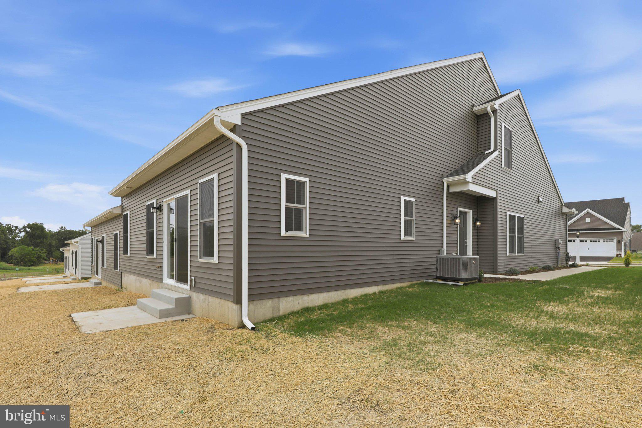 SOUTHERN VILLAGE - Residential