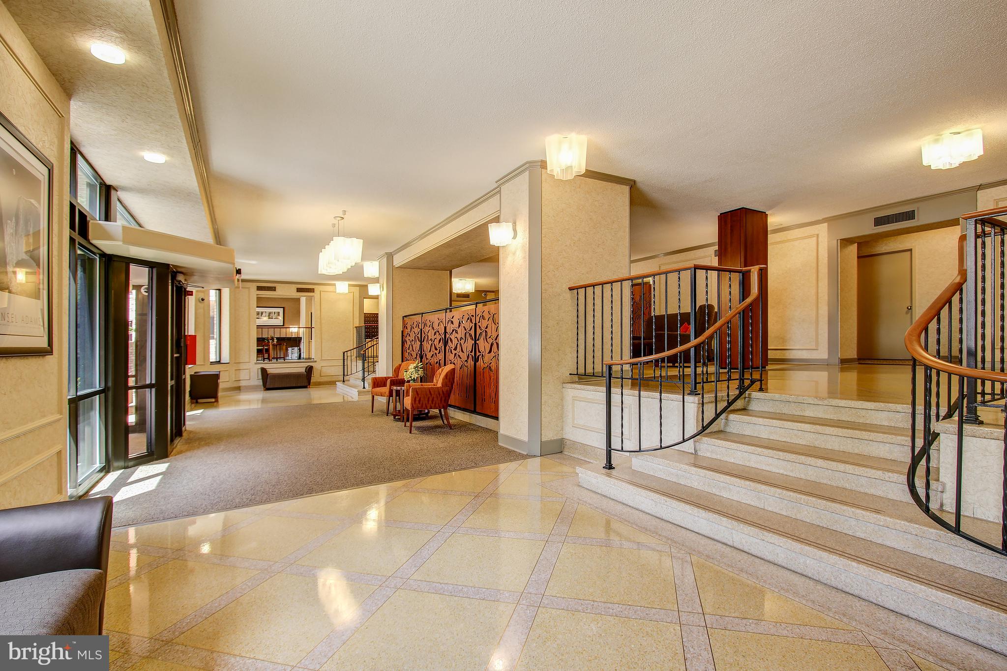 MONTEBELLO - Residential