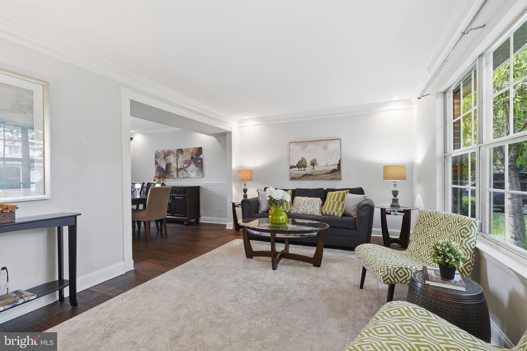 OXFORD GLEN - Residential