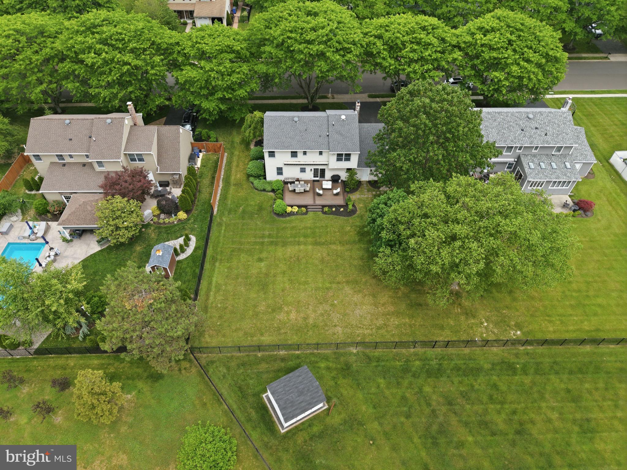 OXFORD GLEN - Residential