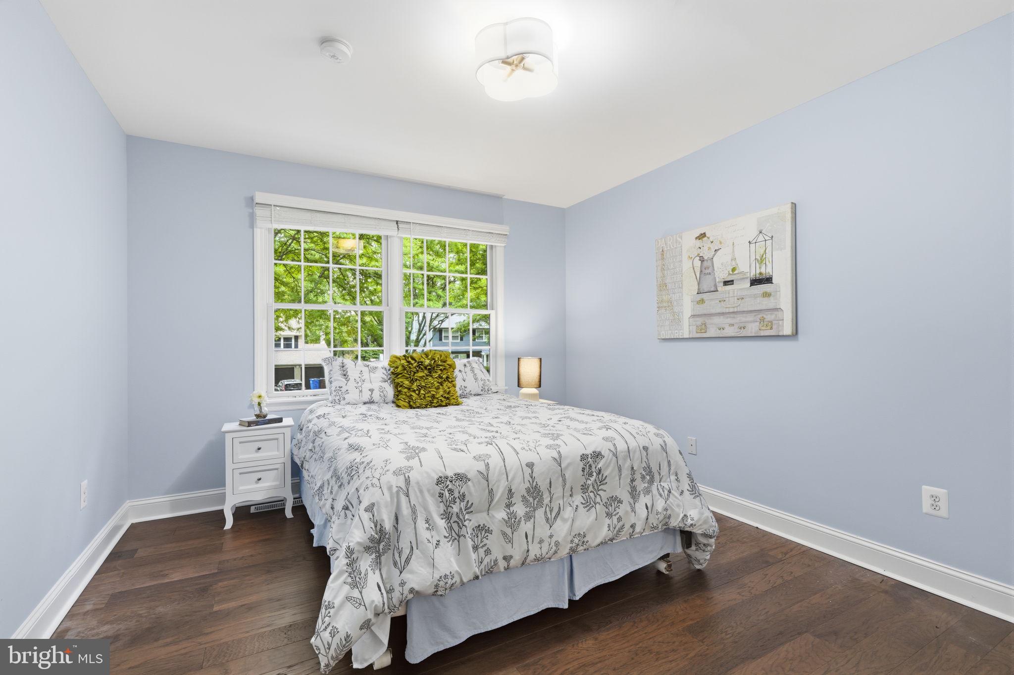 OXFORD GLEN - Residential