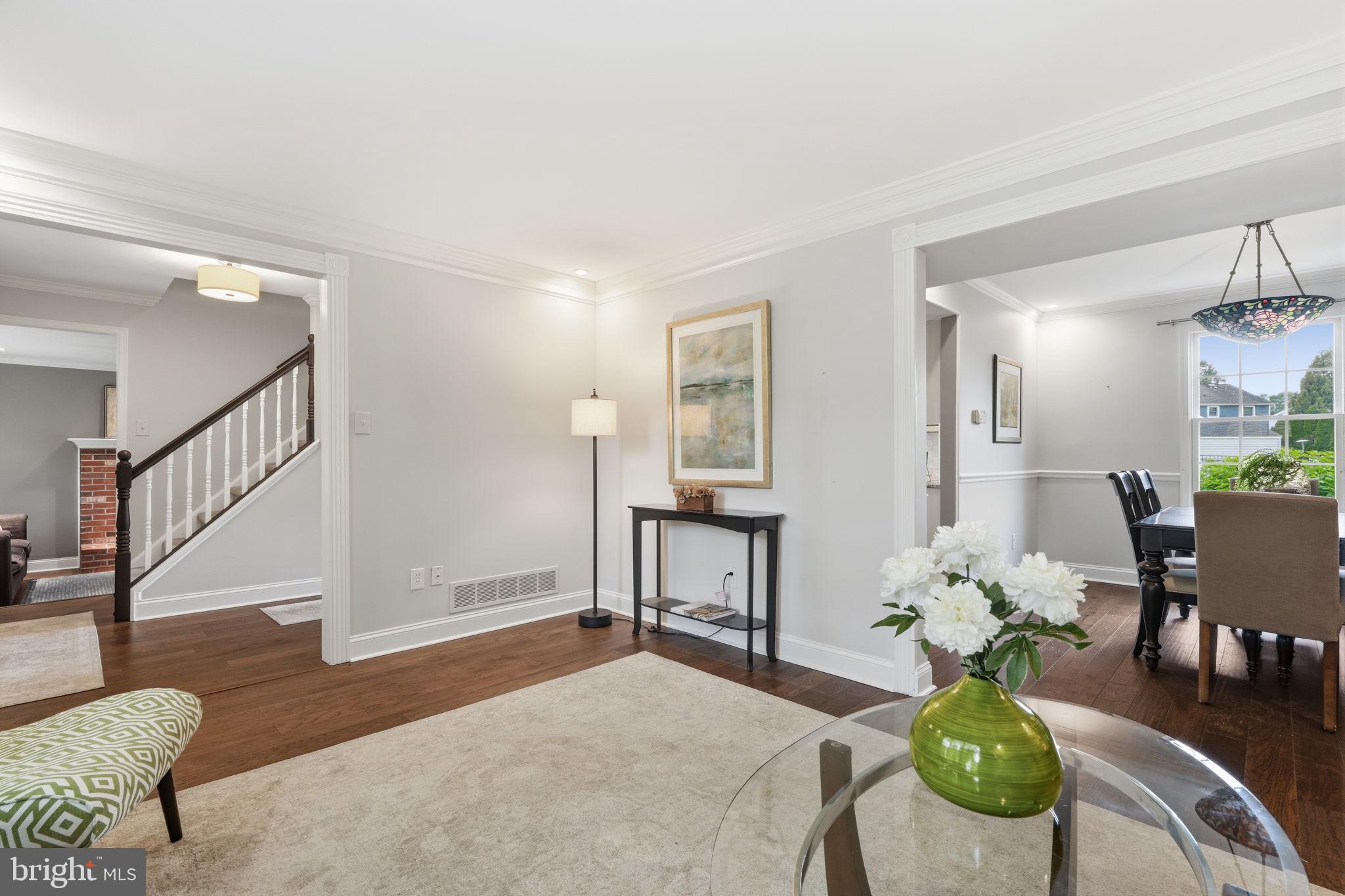 OXFORD GLEN - Residential