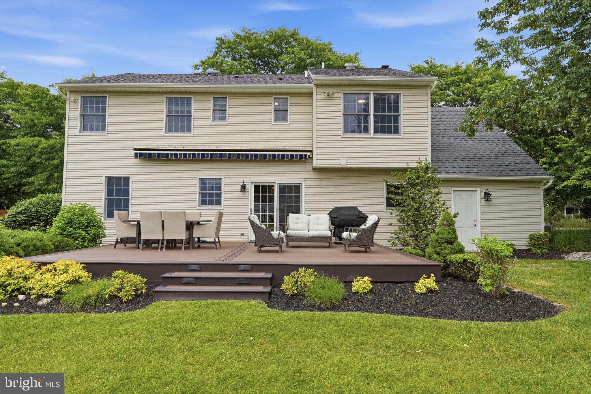 OXFORD GLEN - Residential
