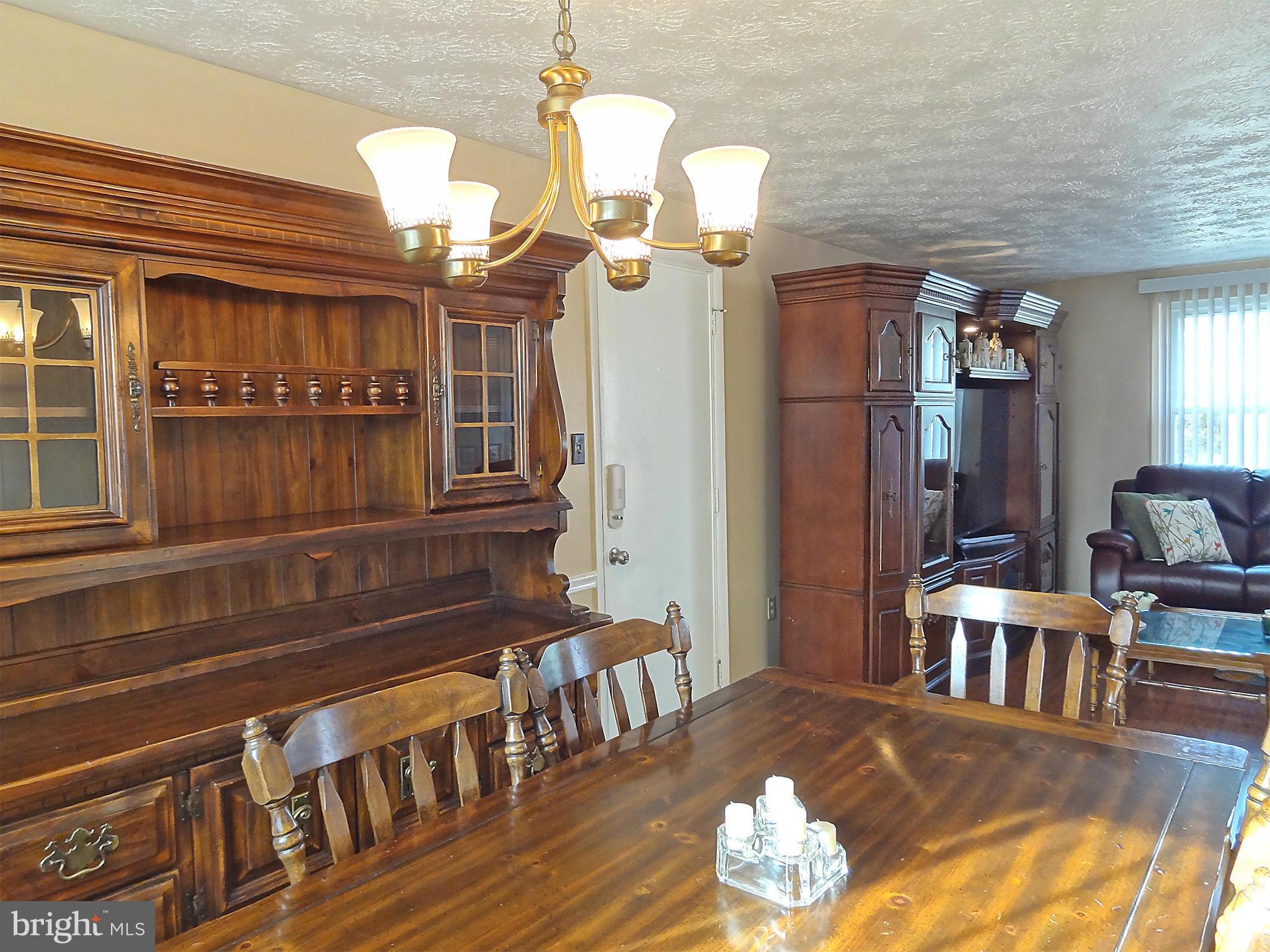 PROSPECT KNOLLS - Residential