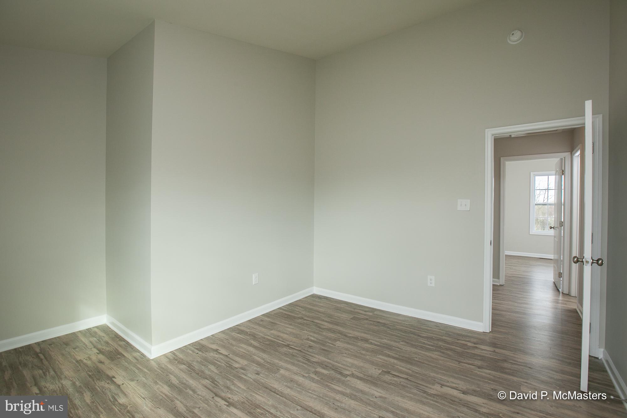 TOWNES OF RIDGEWAY - Residential Lease