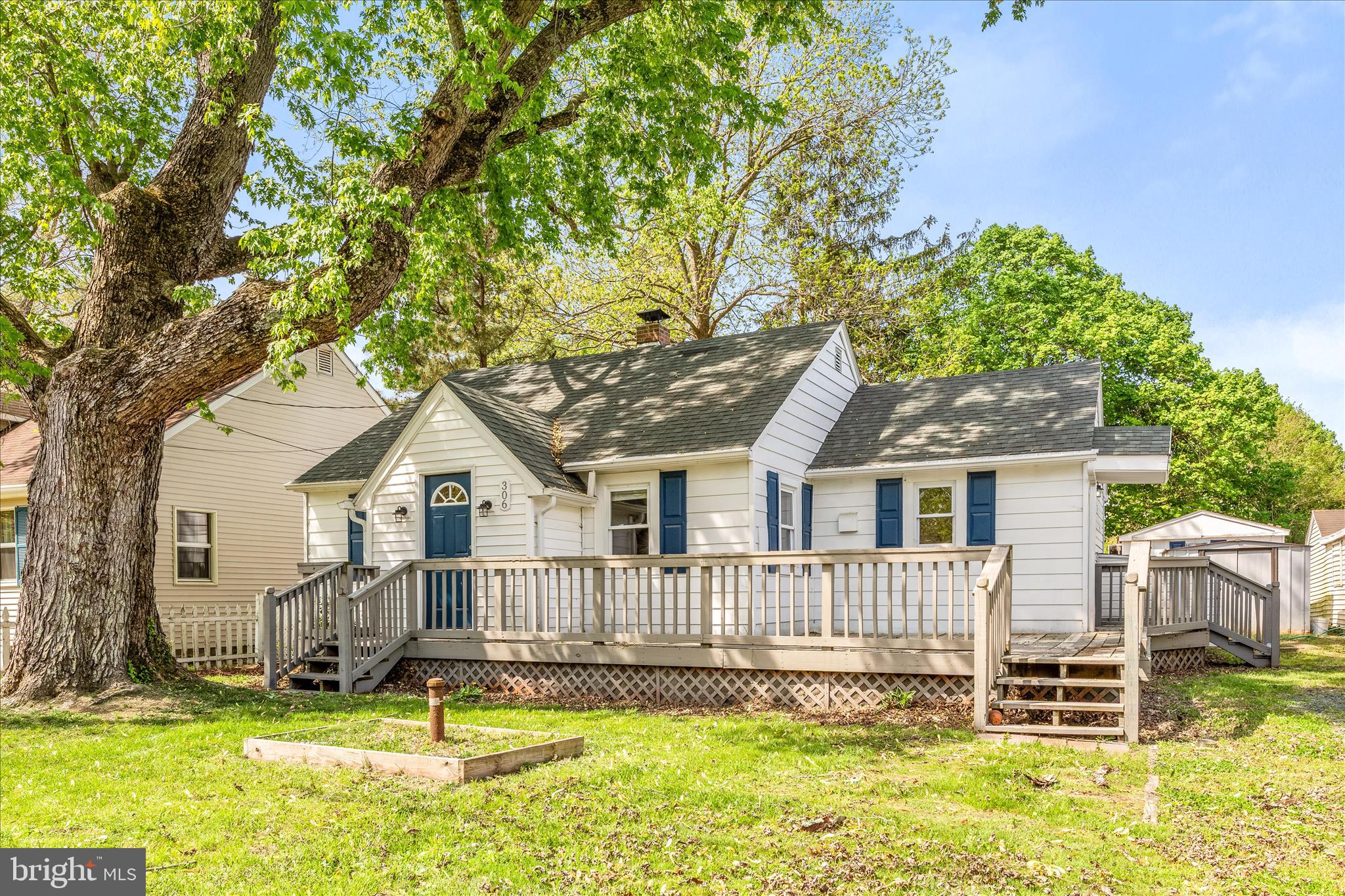Charming and ready for its new owner! This bungalow offers a simple, comfortable layout. Entryway with closet space leads into the living area with built-in shelving. The kitchen features updated appliances and plenty of workspace. Includes three bedrooms and one full bath. Enjoy the roomy front porch and a flat backyard with a shed (with electricity). Located just a quick trip to Ocean City with easy access to Salisbury University.

Showings Available--- 4/18, Saturday 9AM