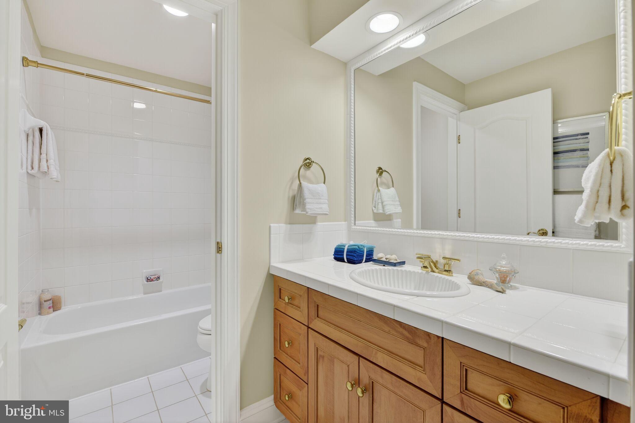 LEWINSVILLE - Residential