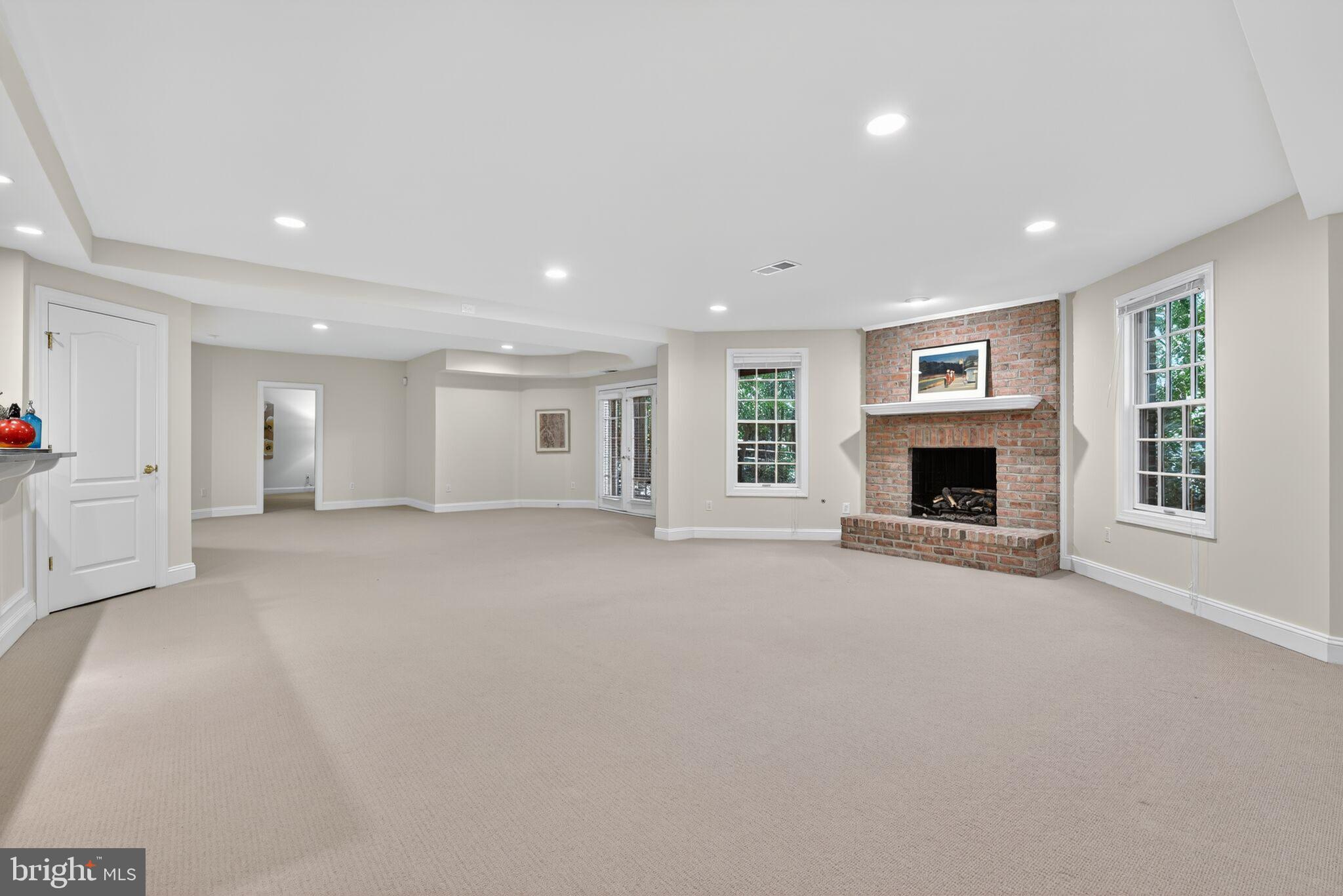 LEWINSVILLE - Residential