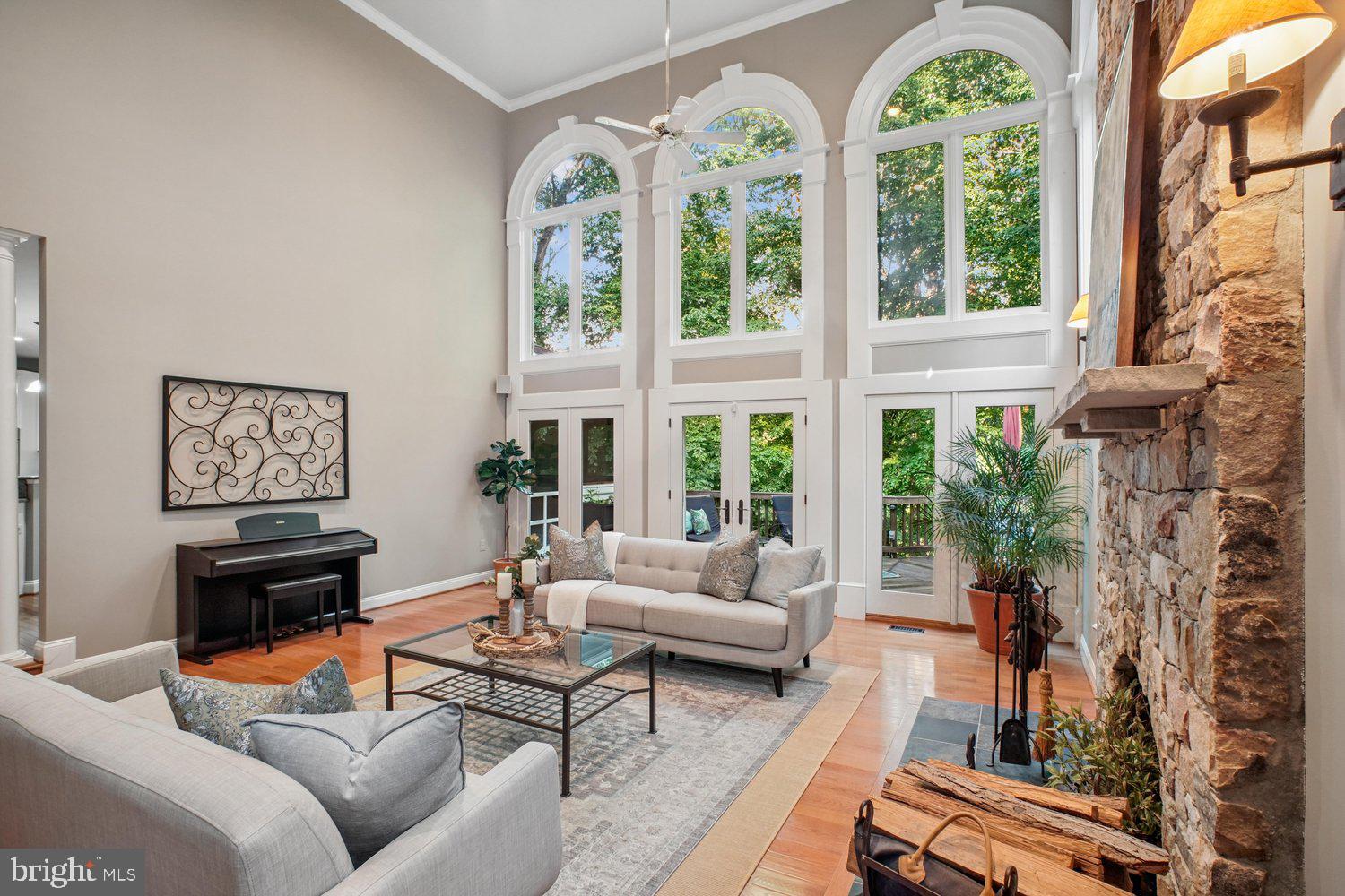 HAMPTON ACRES - Residential