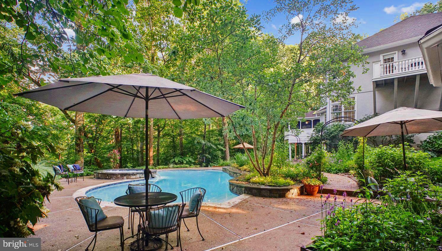 HAMPTON ACRES - Residential