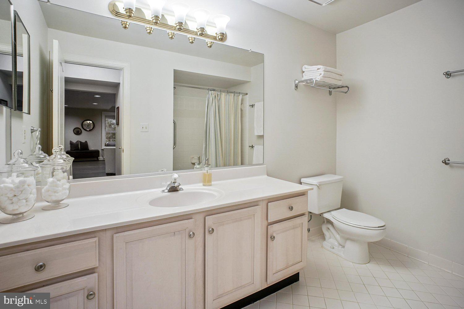 HAMPTON ACRES - Residential