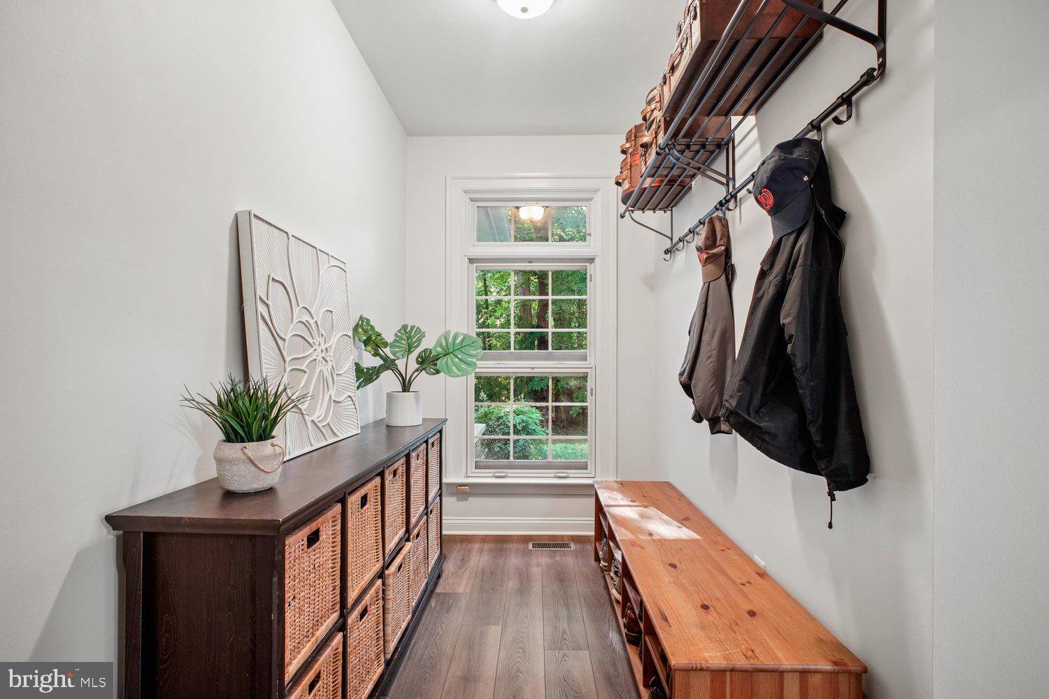 HAMPTON ACRES - Residential