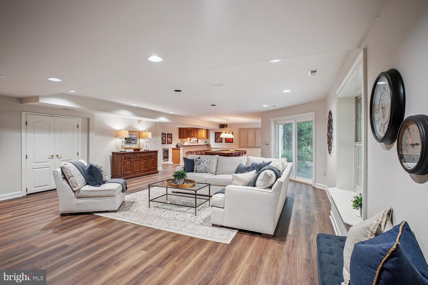 HAMPTON ACRES - Residential
