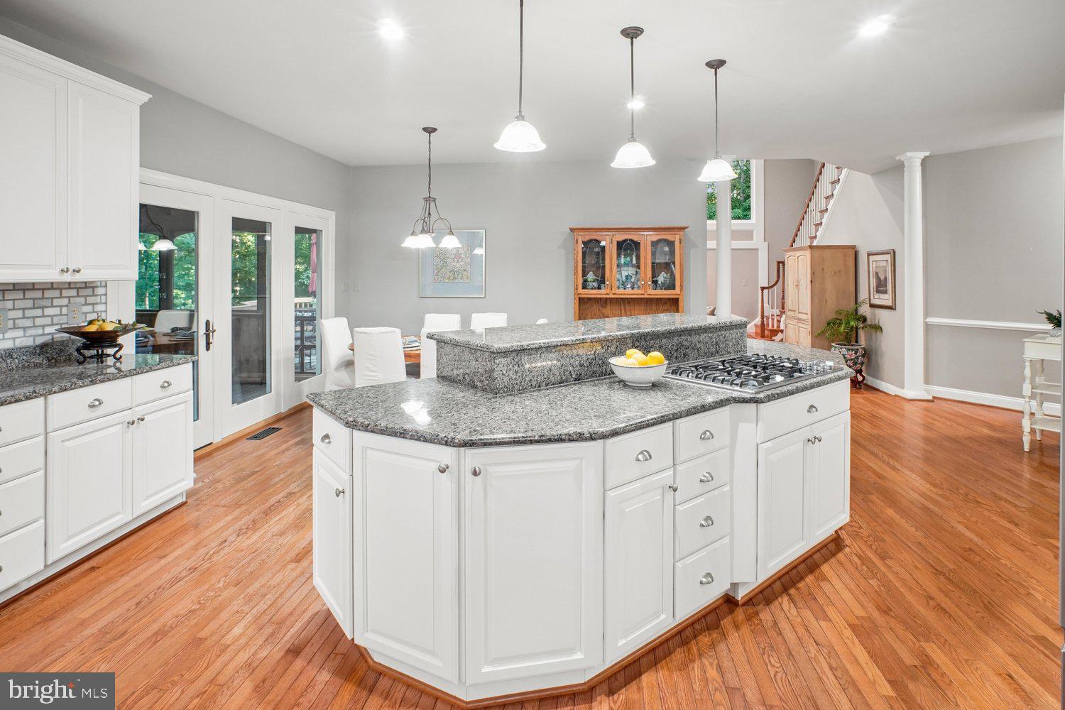 HAMPTON ACRES - Residential