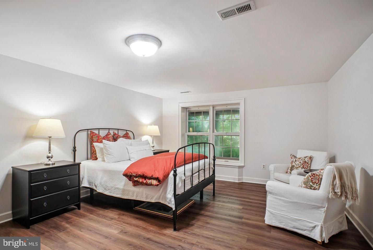 HAMPTON ACRES - Residential
